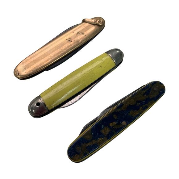 3 Vintage 1950s Small Pocket Knives w Walt Disney's Fess Parker as Davy Crockett - Picture 3 of 3